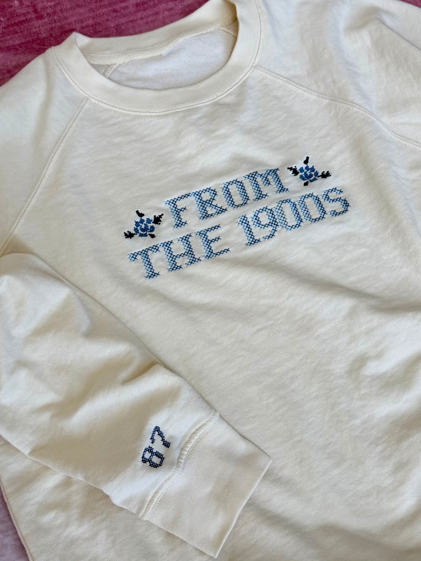 1900s SWEATSHIRT